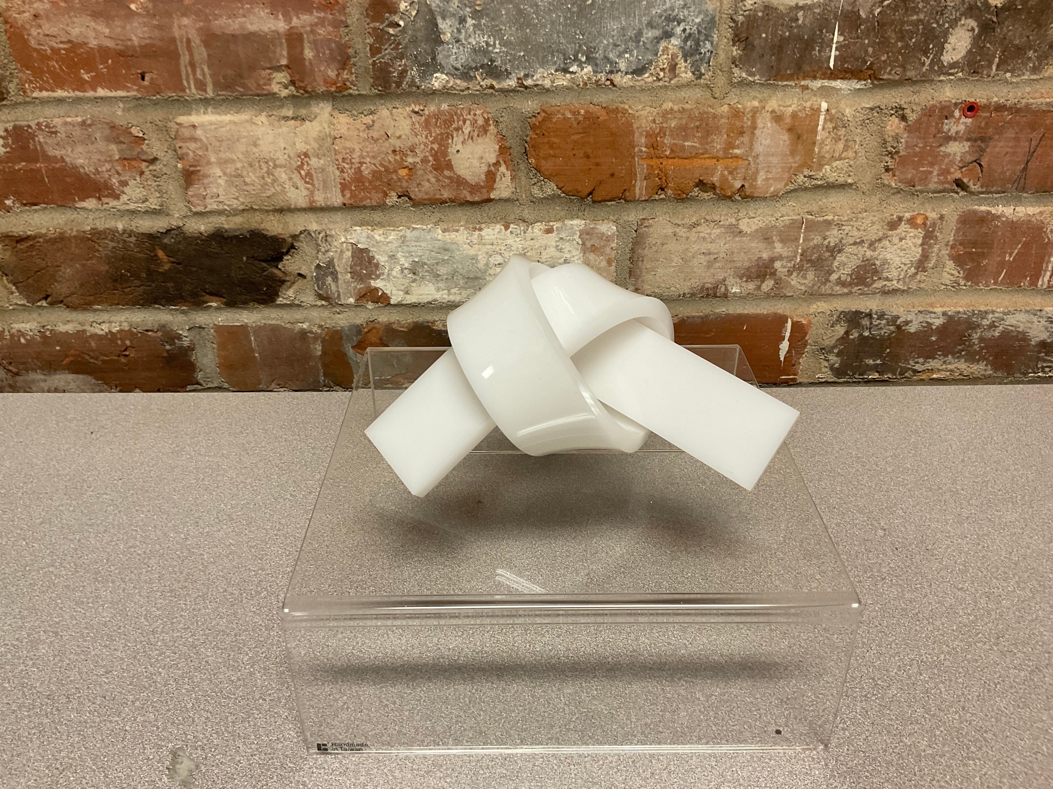 Acrylic Love Knot