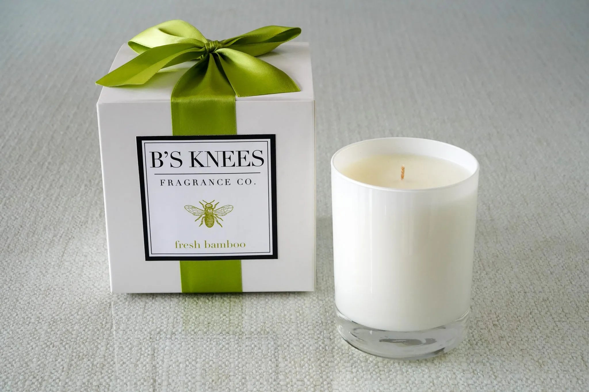 B’s Knees 1 Wick White Glass Candle