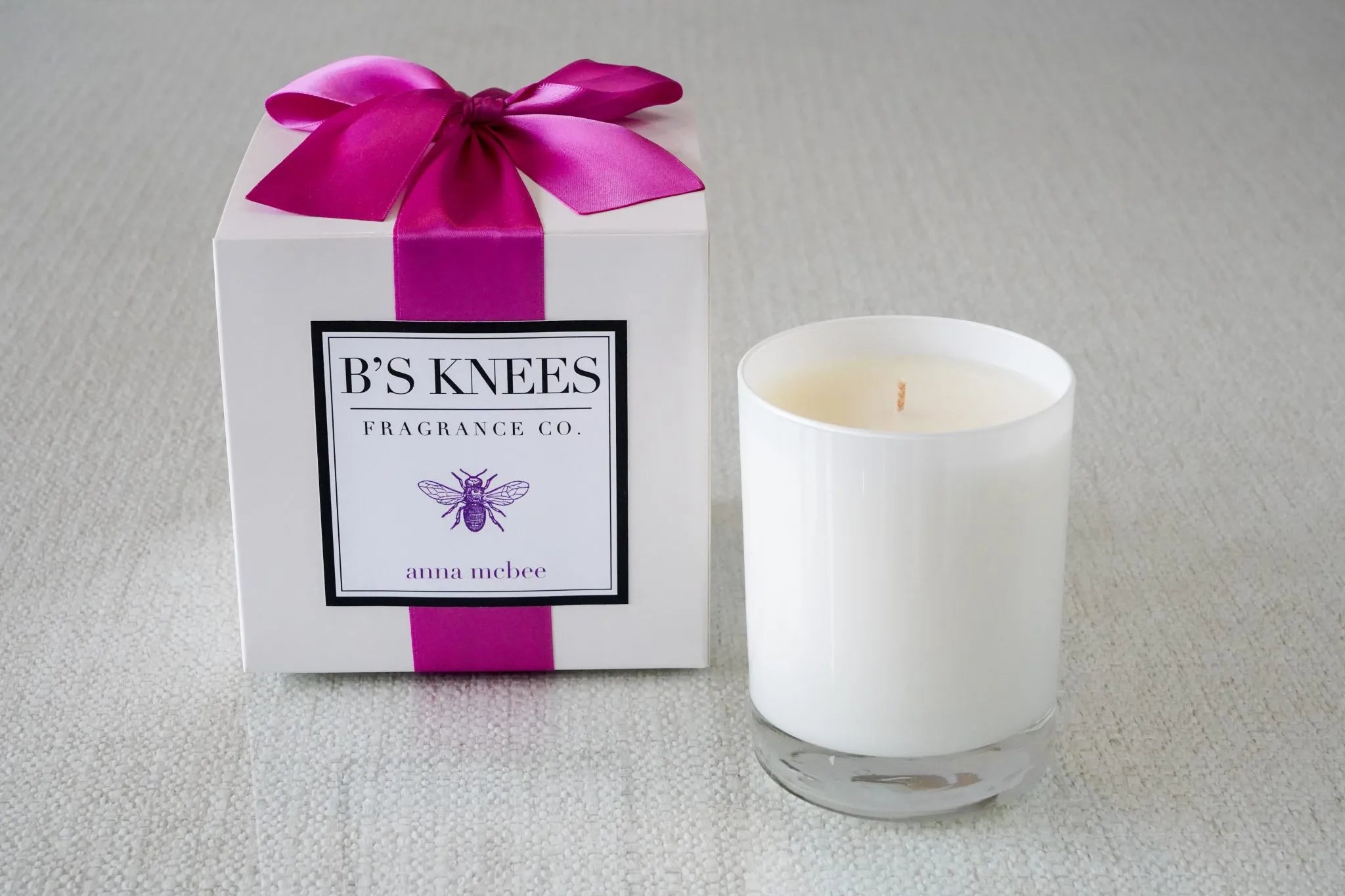 B’s Knees 1 Wick White Glass Candle