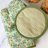 Strawberry Meadow Pot Holder Set