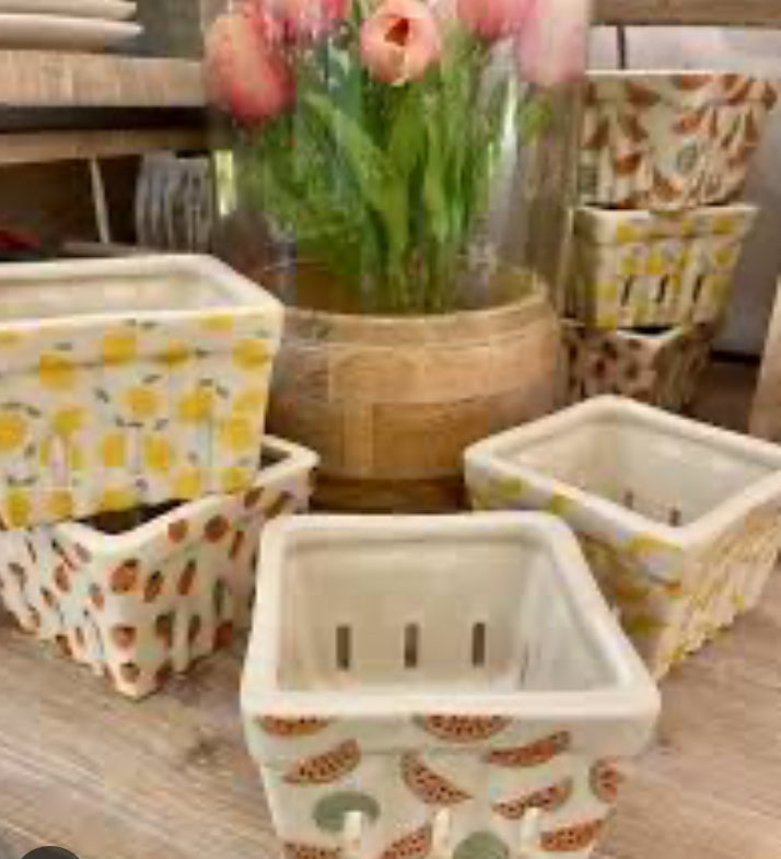 Stoneware Berry Basket