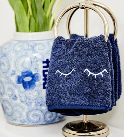 Weezie Makeup Towels