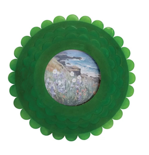 Resin Scalloped Photo Frame