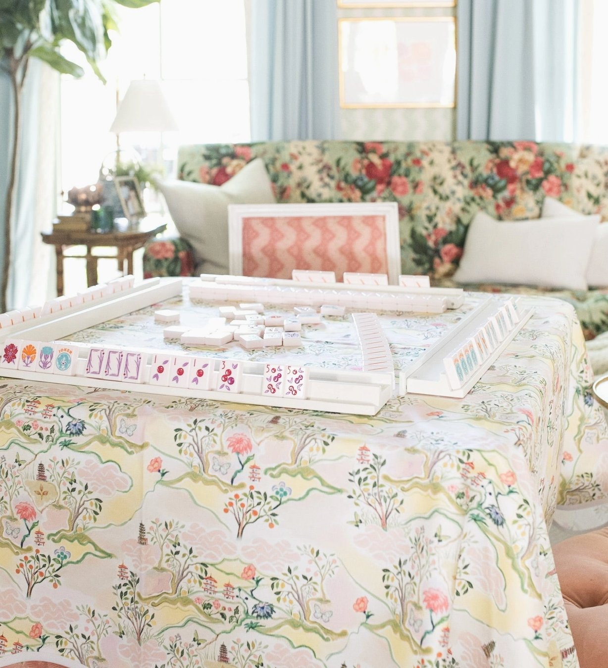 Scalloped Square Table Cloths